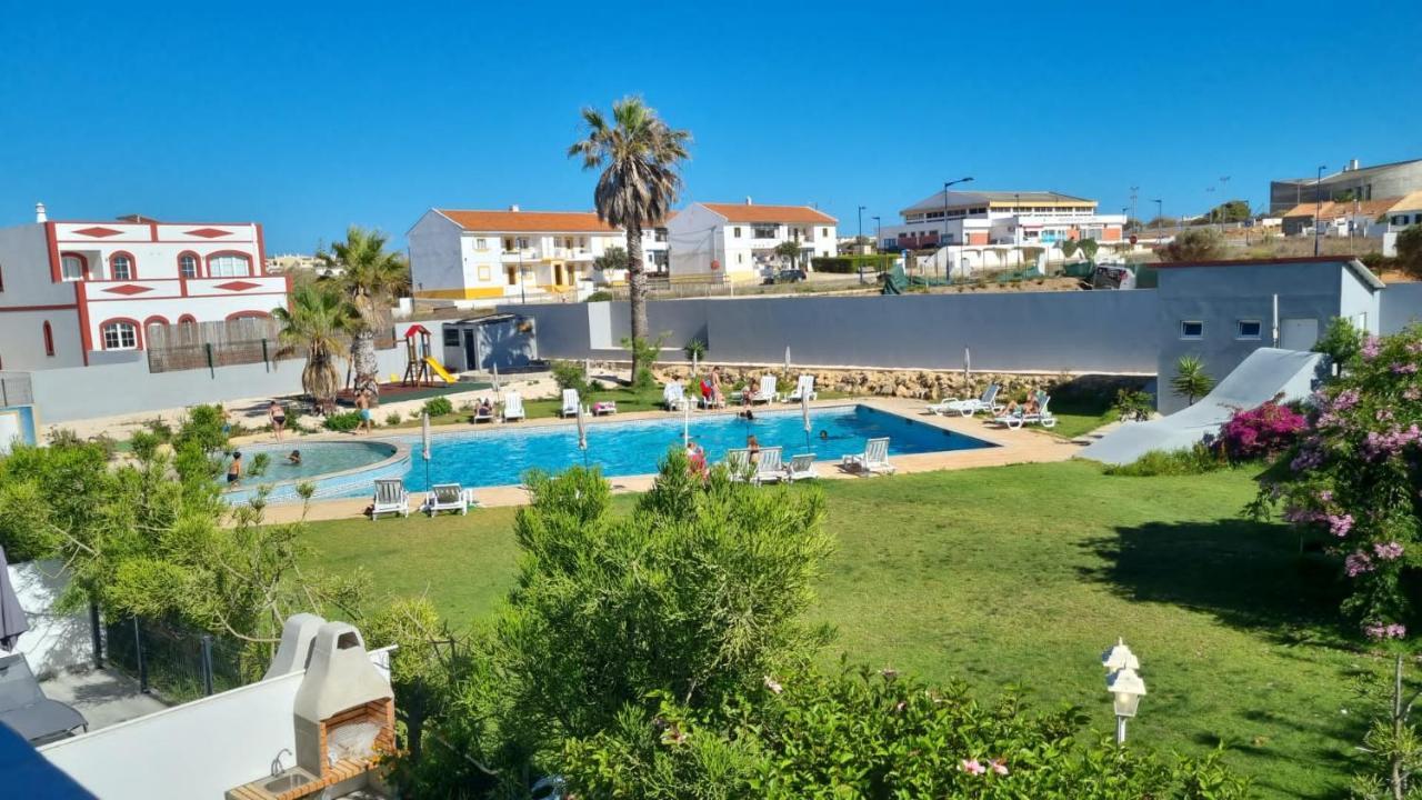 Enjoy Pool, And At Only 3 Minutes From Mareta's * Sagres